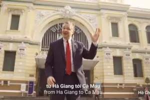 Американският посланик във Виетнам записа рап