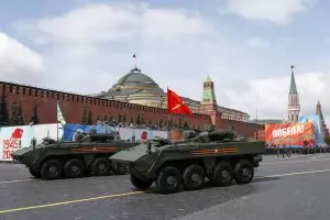 Путин се отчете с жалко подобие на военен парад за 9 май