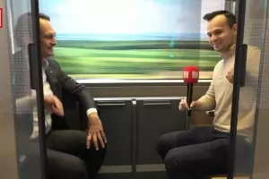 В германските влакове ще има "купета за целувки"